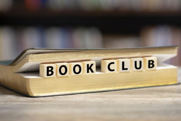 Best Book Club Apps to Organize Your Reading Group