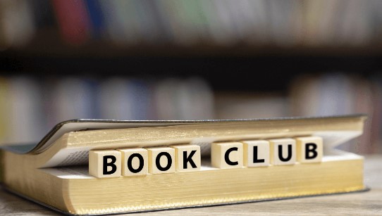 Online vs. In-person Book Clubs: Pros and Cons