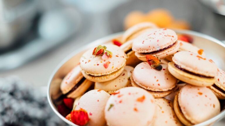 The Ultimate Guide to Book Club Snacks