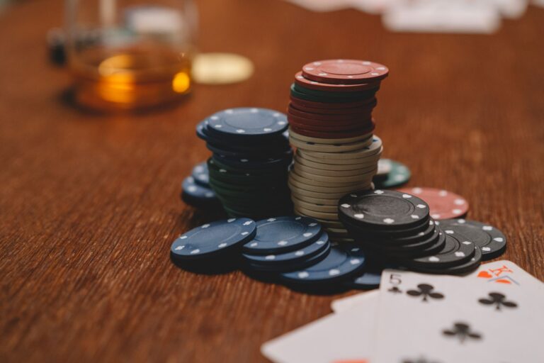 Stellar Spins Fast Payout Review: Cosmic Winners Ticker & UX